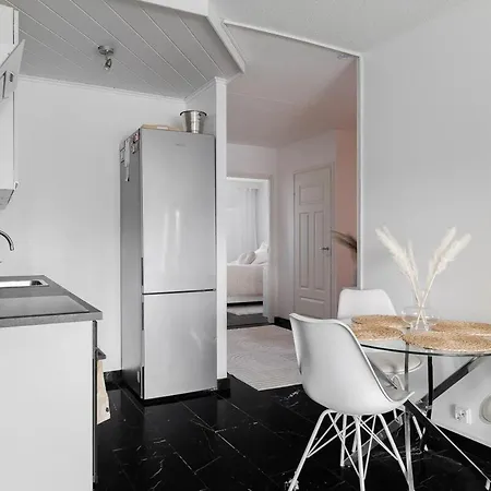 Apartamento Upea Kattohuoneisto! Sauna Ilmastointi Sekae 55