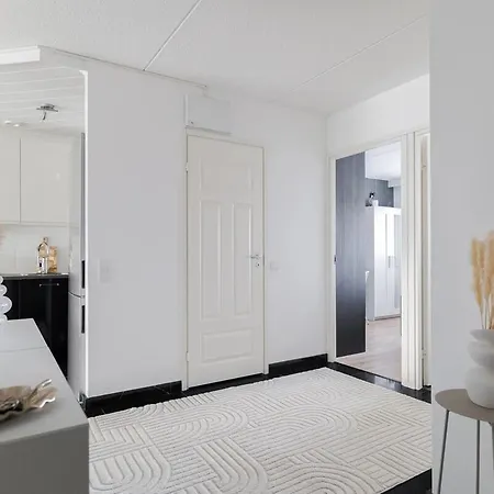Apartamento Upea Kattohuoneisto! Sauna Ilmastointi Sekae 55