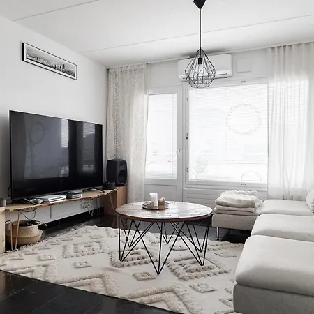 Upea Kattohuoneisto! Sauna Ilmastointi Sekae 55